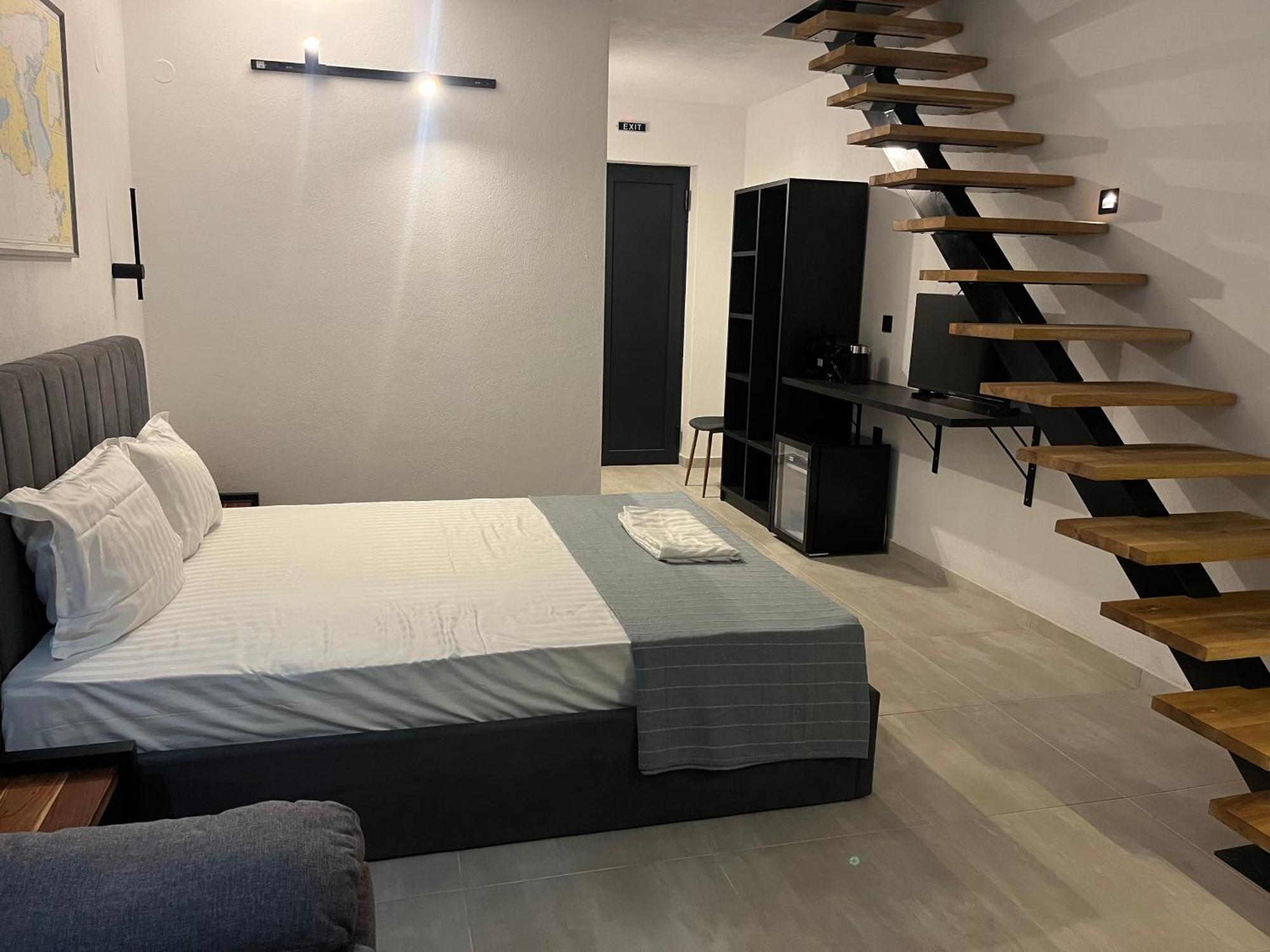 The Olive Hills Hotel Skala Rachoni  Ngoại thất bức ảnh